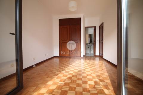 Apartamento T3 para arrendamento.