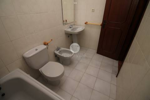 Apartamento T3 para arrendamento.