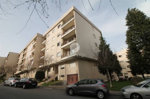 Apartamento T3 para arrendamento.