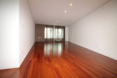 Apartamento T2 Arrendamento em Campanhã,Porto