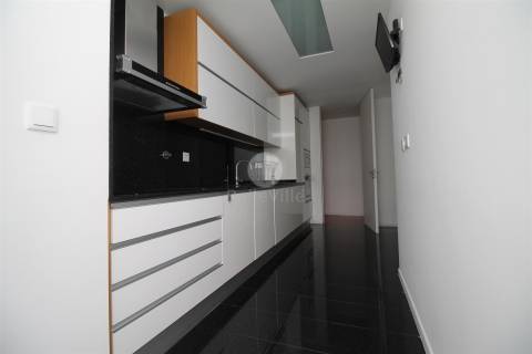 Apartamento T2 Arrendamento em Campanhã,Porto