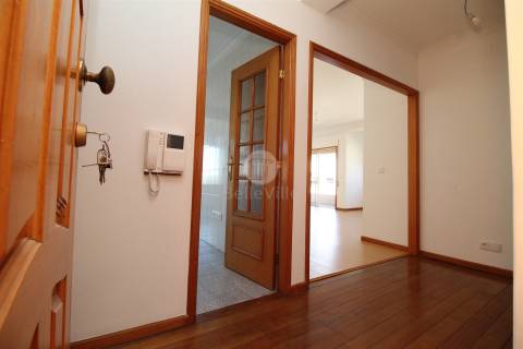 Apartamento T2 Arrendamento em Gualtar,Braga