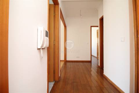 Apartamento T2 Arrendamento em Gualtar,Braga