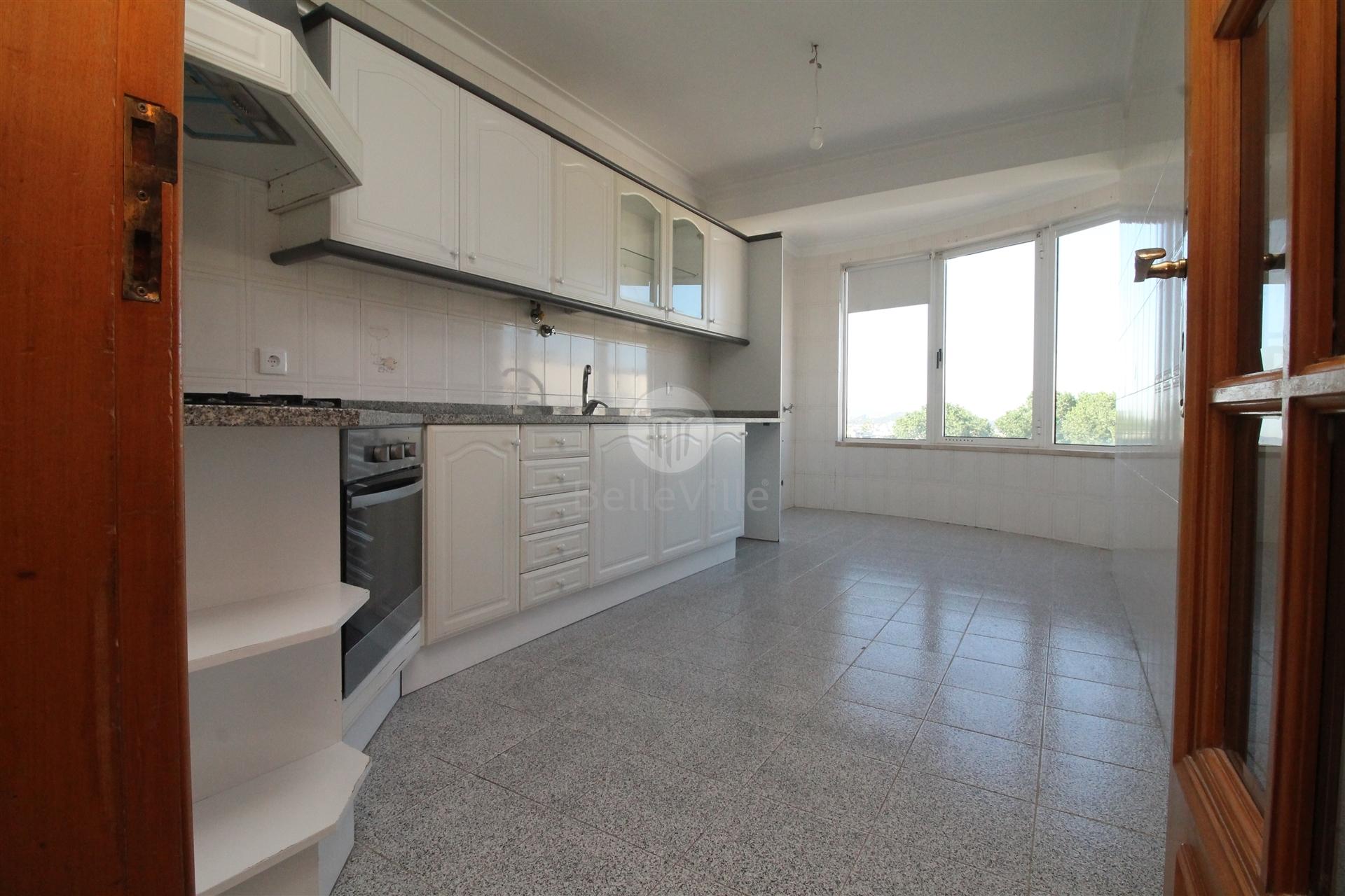 Apartamento T2 Arrendamento em Gualtar,Braga