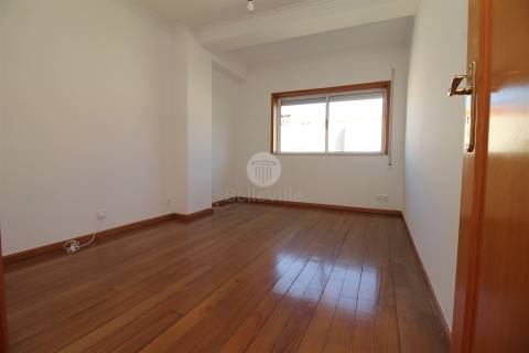 Apartamento T2 Arrendamento em Gualtar,Braga