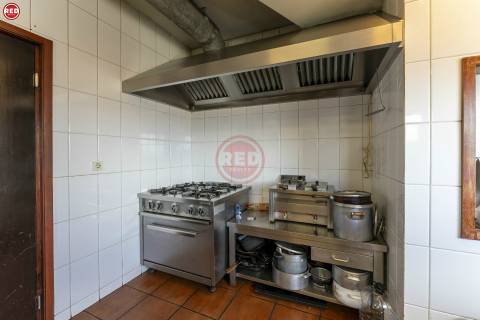 Restaurante/Pizzaria há mais de 25 anos no centro de Gaia