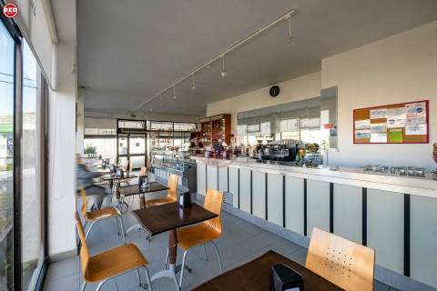 Confeitaria p/ trespasse em Canidelo