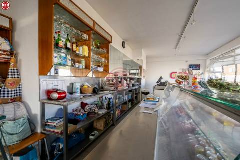 Confeitaria p/ trespasse em Canidelo