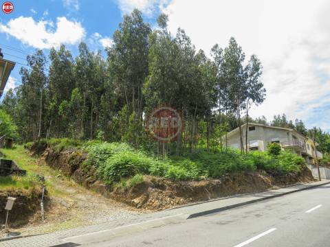 Terreno c/ 1.500m2 em Crestuma