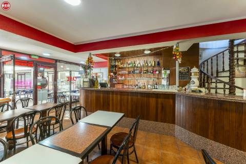 Restaurante/Pizzaria há mais de 25 anos no centro de Gaia