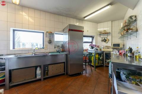 Restaurante/Pizzaria há mais de 25 anos no centro de Gaia