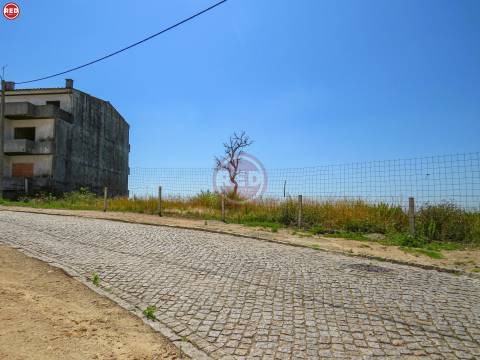Terreno p/ construção de moradia no Alto das Torres