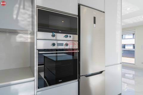 T2 Penthouse Rooftop c/ 2 lugares de garagem na Maia