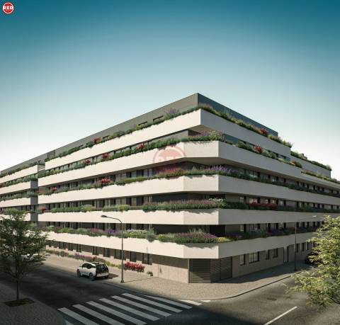 T2 no empreendimento Oporto Plaza