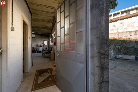 Confeitaria para trespasse em Santo Ovídio