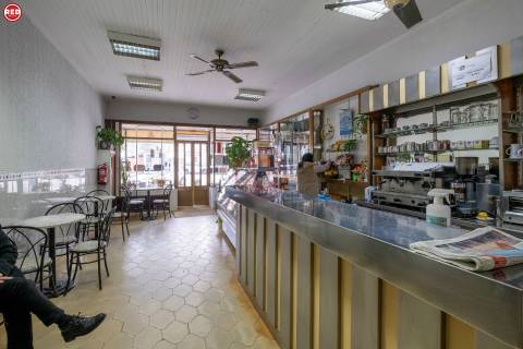 Confeitaria para trespasse em Santo Ovídio