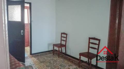 Moradia V2, Crescido Fataunços, Vouzela