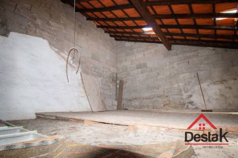 Moradia V2, Crescido Fataunços, Vouzela