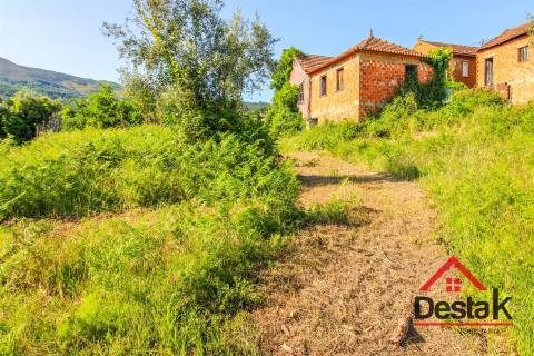 Moradia para venda situada em Sul São Pedro do Sul