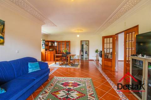 Moradia V5 situada em São Pedro do Sul, Viseu