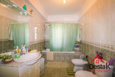 Moradia V5 situada em São Pedro do Sul, Viseu