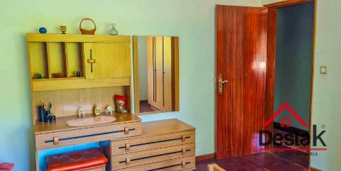 Moradia V5, situada na tranquila aldeia de Amoreira, em Sul