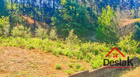 Moradia V5, situada na tranquila aldeia de Amoreira, em Sul