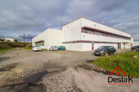 Pavilhão Industrial na Zona Industrial de Oliveira de Frades