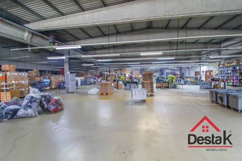 Pavilhão Industrial na Zona Industrial de Oliveira de Frades