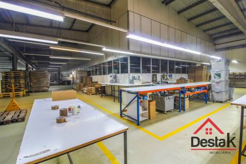 Pavilhão Industrial na Zona Industrial de Oliveira de Frades