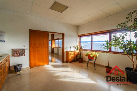 Pavilhão Industrial na Zona Industrial de Oliveira de Frades