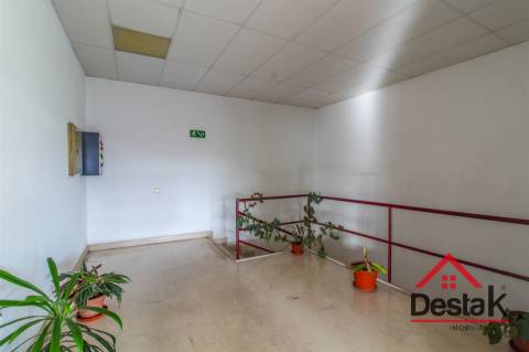 Pavilhão Industrial na Zona Industrial de Oliveira de Frades