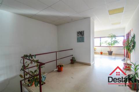 Pavilhão Industrial na Zona Industrial de Oliveira de Frades