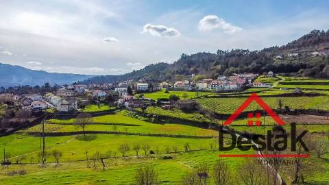 Terreno Urbano em zona nobre de São Pedro do Sul