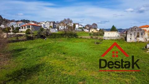 Terreno Urbano em zona nobre de São Pedro do Sul