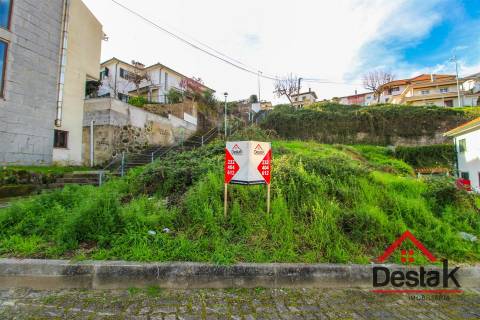 Lote de terreno para construção com 600 m² no centro da cidade
