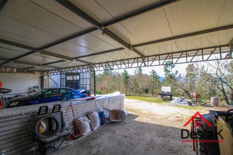 Oficina totalmente equipada para arrendamento em São Pedro do Sul