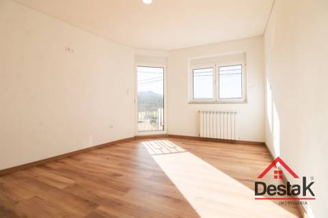 Moradia V3 para venda em Negrelos, São Pedro do Sul