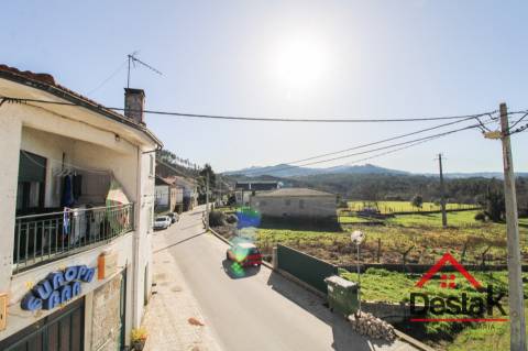 Moradia V3 para venda em Negrelos, São Pedro do Sul