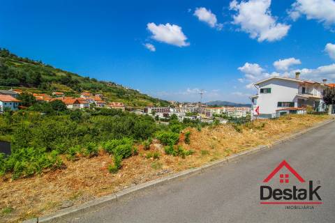 Lote de terreno para venda em Lamego