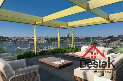 Apartamento T3 inserido no empreendimento Marina Douro