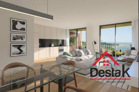 Apartamento T4 inserido no empreendimento Marina Douro