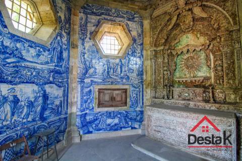 Quinta Histórica para venda em Tarouca