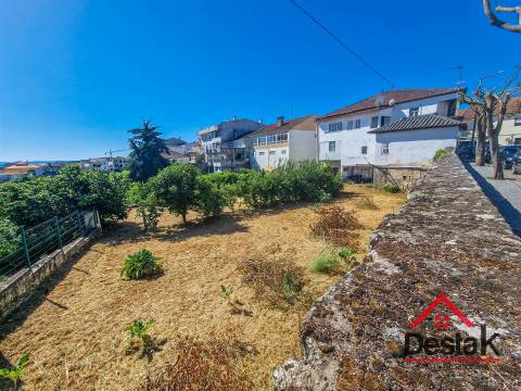 Prédio para venda em Moimenta da Beira