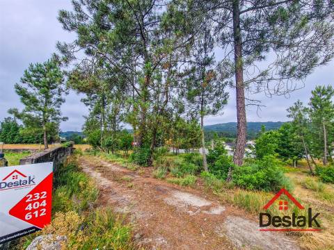 Terreno à venda em Carvalhal