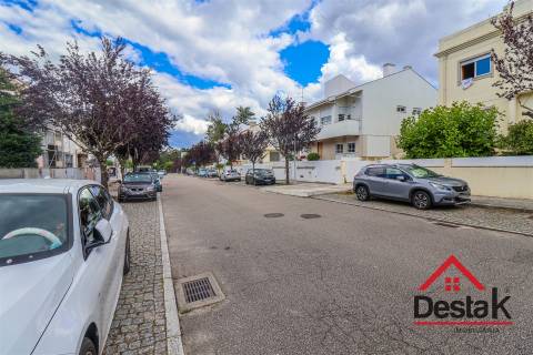 Terreno para construção situado na zona de S. Mamede
