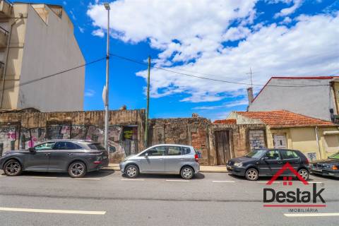 Excelente Terreno p/ Construção a 350 m do Amial