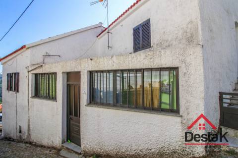 Moradia V4 em Covas, Fornelo do Monte, Vouzela