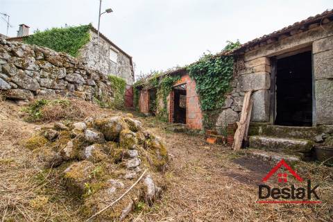 Moradia para reconstrução em Vouzela