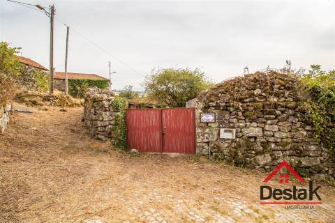 Moradia para reconstrução em Vouzela